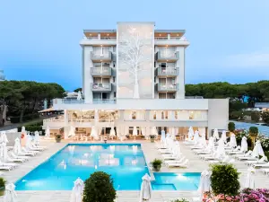 Life Hotel 4 Superior
