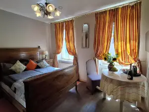 Wein-Hotel Auberge Mistral