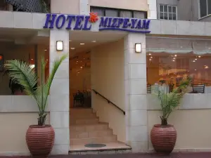 米茲普亞姆精品酒店