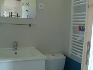 Studio Indépendant Dans Bernay ,ville au Charme ..