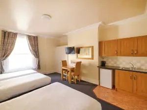 Rooms At 95 Long Street