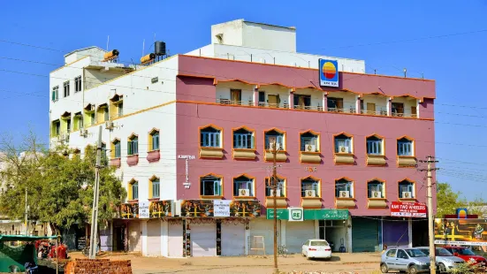 Hotel Ravi Teja