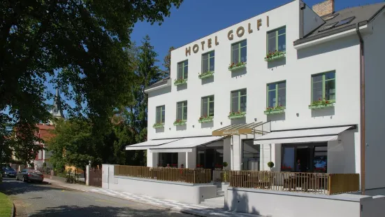 Hotel Golfi