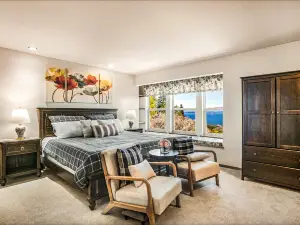 Spectacular Water Views and Spacious Living Areas - Elegant Coastal Retreat