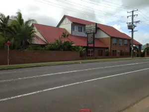Francis Phillip Motor Inn and the Lodge