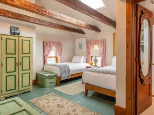 Old Stagecoach Inn