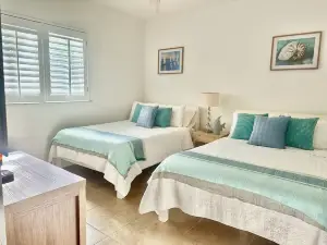 Chic 2-bedroom condo with WiFi, AC in phenomenal Bimini