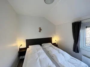 Farm Stay in Water-Rich Friesland