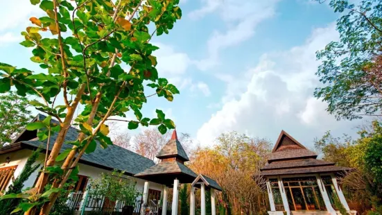 โรงแรมตาก อันดามัน รีสอร์ท
