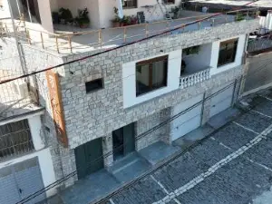 Vila Fatos Qama