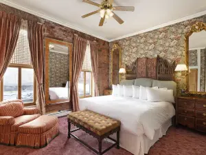 The Residence Hotel