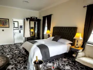 The Commercial Boutique Hotel