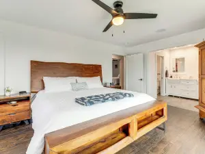 2 Mi to Lake Poway: Mtn-view Escape w/ Patio!