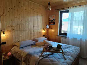 0910BG - Blondie Chalet Prealps