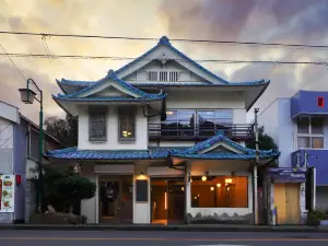 Wanderlust Inn