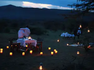 Emayian Luxury Camp