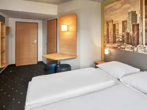 B&B HOTEL Frankfurt-West