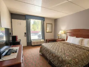 8 Inn by Capital O Americus US 19