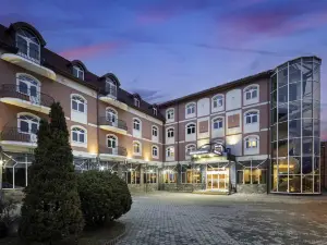 錫比烏機場美居飯店