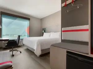 avid hotel PERRY-NATIONAL FAIRGROUND AREA by IHG