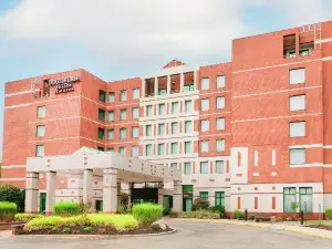 DoubleTree Suites by Hilton Philadelphia West
