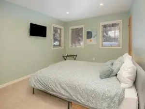 233 Larkspur Duplex - Unit B