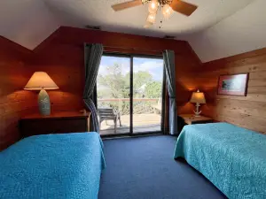 Charming Retreat with Screened Porch and Outdoor Shower - Cozy Haven