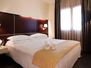 Home Club Suite Hotel