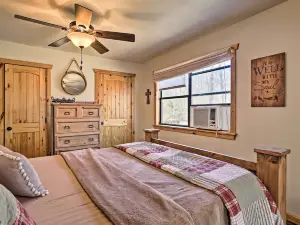 Serene Cabins w/ Decks & 8 Acres on Kiamichi River