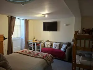Pillars House