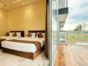 เดอะ แกรนด์ โอมการา โรงแรม & รีสอร์ต
