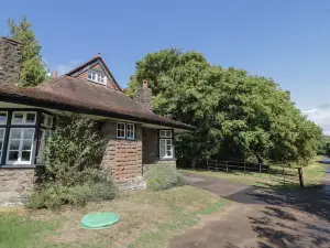 Raglan Lodge