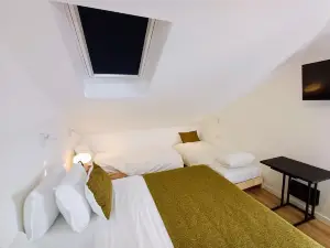 Relax & Travel