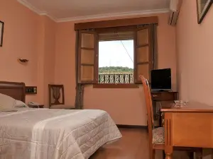 Hotel Los Castaños