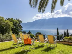 Hotel Meandro - Lake View