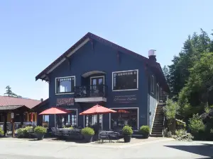Artisan Suites on Bowen