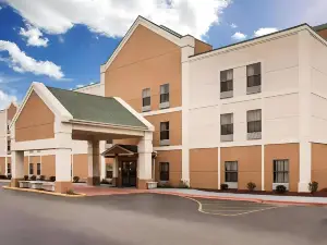 Comfort Inn & Suites Harvey - Chicago Southland