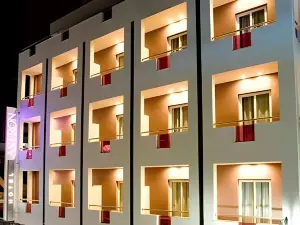 Hotel Astron