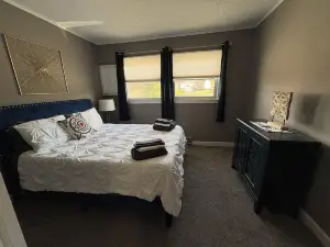 Cozy Court Street #5