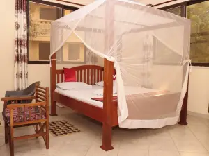 Pebbles Guest house Ukunda