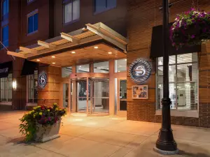 Sheraton Duluth Hotel