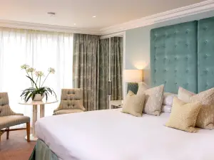 Roslin Beach Hotel