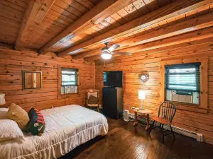 Cushing Home Family Cabin Near Wachusett Mtn 4 Bedroom Home