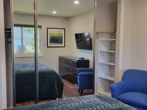 EV Charger, High-speed Internet, 3 Br 2 Bth stylish Dublin remodeled townhome.