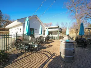 Brinckerhoff Inn
