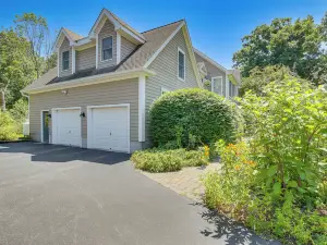 Heated Pool, 6 Acres: Beacon Area Vacation Rental