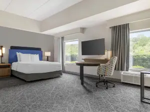 Hampton Inn & Suites Pittsburgh-Meadow Lands