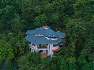 Holistic Villas River