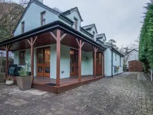 Llais Afon - 3 Bedroom Holiday Home - Fishguard