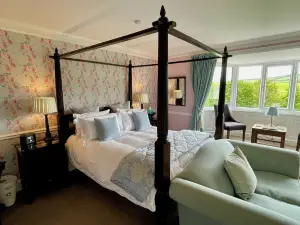 Dunkery Beacon Country House